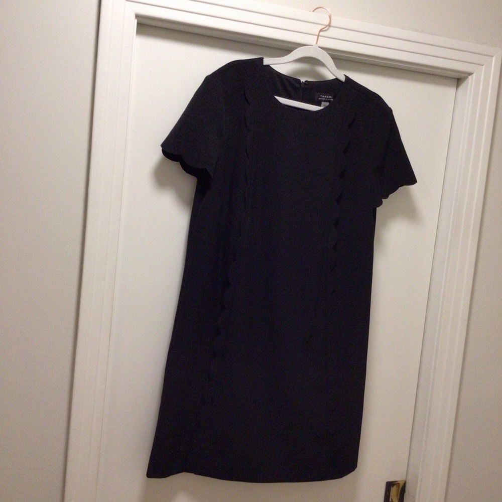 Womens Tahari ASL Scalloped Shift Dress